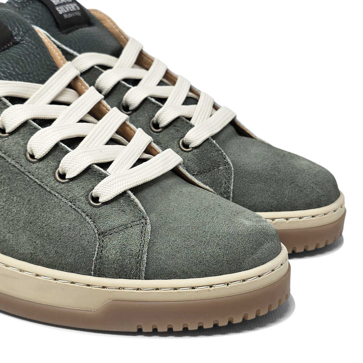 Paul — Sneaker in Camoscio