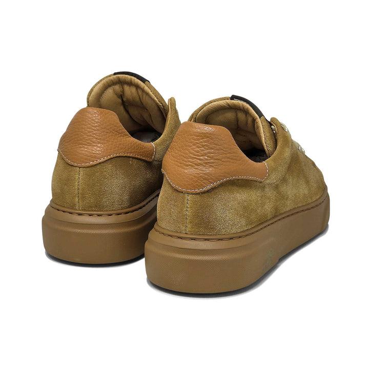 Torino ambra — Sneaker in camoscio delavè
