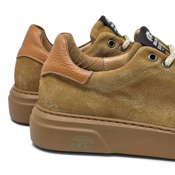 Torino ambra — Sneaker in camoscio delavè