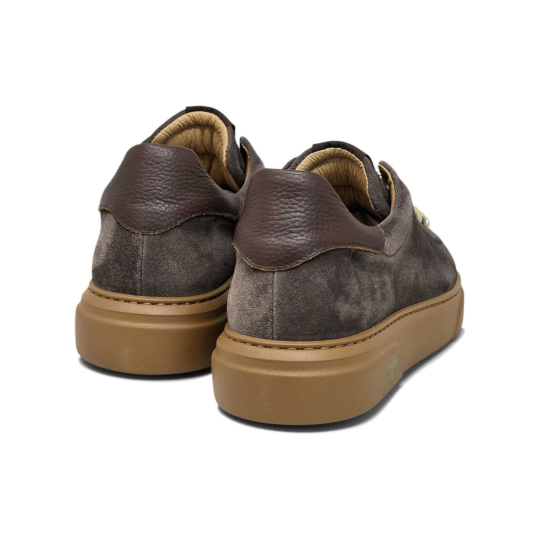 Torino amber — Washed suede sneaker